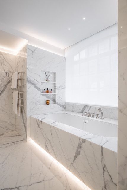 75 Beautiful Large Bathroom Ideas and Designs - June 2023